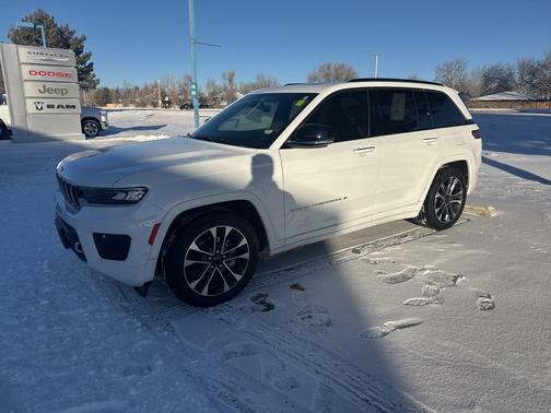2022 Jeep Grand Cherokee Overland