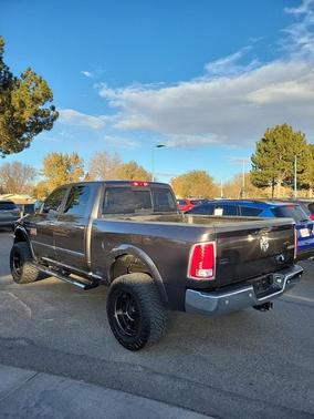 Photo 2 of 7 of 2018 RAM 2500 Laramie