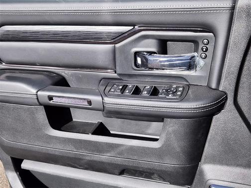 2026 RAM 2500 Rebel/Power Wagon