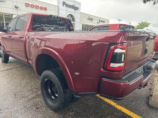Delmonico Red Pearlcoat 2022 RAM 3500 Laramie