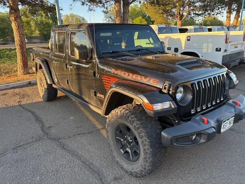 Black Clearcoat 2022 Jeep Gladiator Mojave