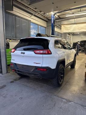 2018 Jeep Cherokee Trailhawk
