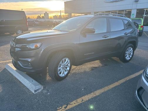 2022 Jeep Cherokee Latitude Lux