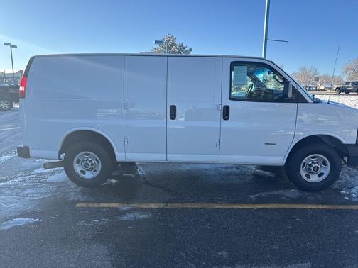 2017 GMC Savana 3500 Work Van
