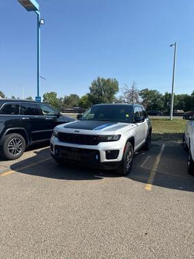 Silver Zynith 2023 Jeep Grand Cherokee 4xe Trailhawk