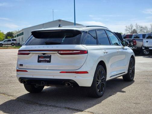 White Metallic 2023 Lincoln Corsair Reserve