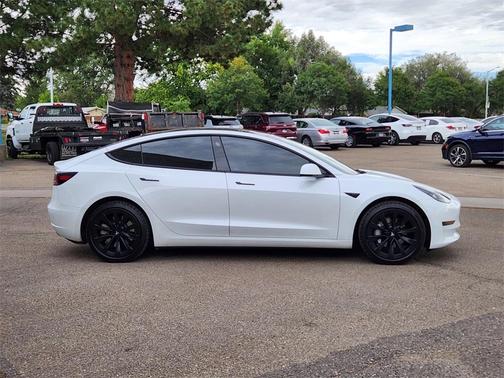 2022 Tesla Model 3 Long Range