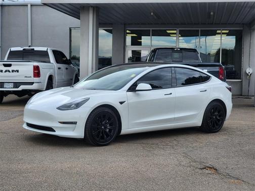 2022 Tesla Model 3 Long Range