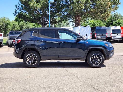 Fathom Blue Pearlcoat 2026 Jeep Compass Trailhawk