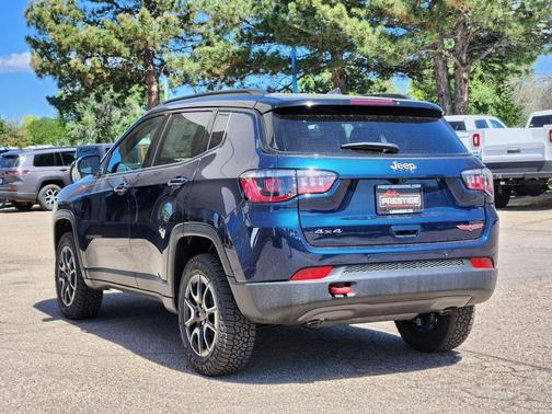 Fathom Blue Pearlcoat 2026 Jeep Compass Trailhawk
