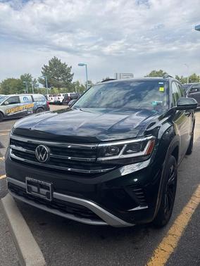 2022 Volkswagen Atlas 3.6L SE w/Technology