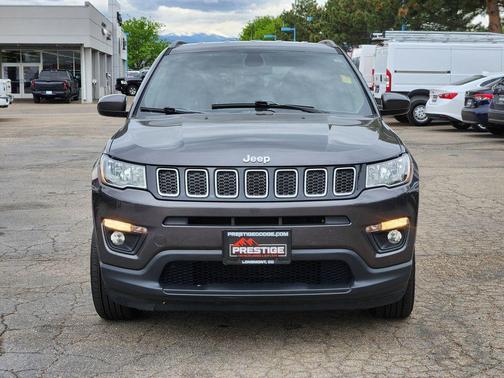 Granite Crystal Clearcoat Metallic 2018 Jeep Compass Latitude