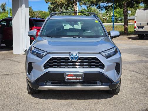 2022 Toyota RAV4 Hybrid SE