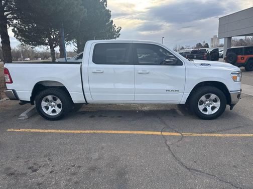 Bright White Clearcoat 2022 RAM 1500 Big Horn