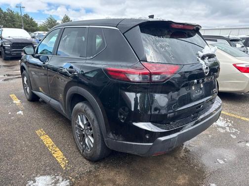 Super Black 2024 Nissan Rogue S