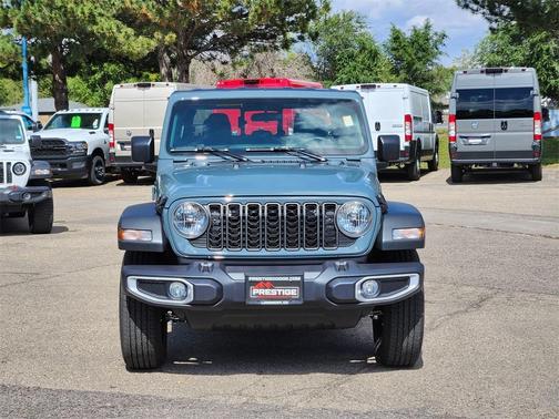 2025 Jeep Gladiator Sport