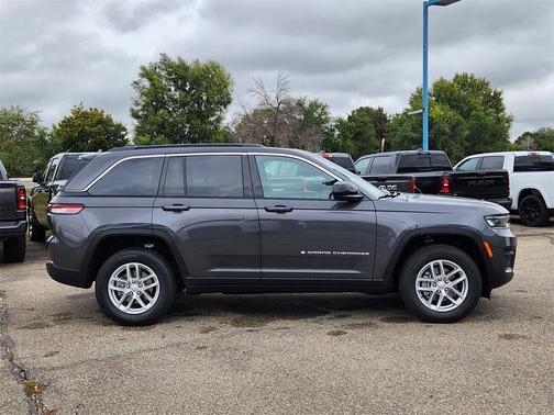 2025 Jeep Grand Cherokee Laredo X