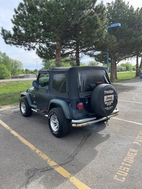 Photo 2 of 8 of 2000 Jeep Wrangler Sport