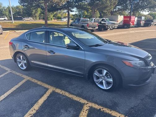 2013 Acura ILX 2.0L Technology