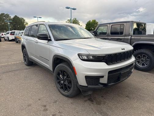 Silver Zynith 2024 Jeep Grand Cherokee L Laredo