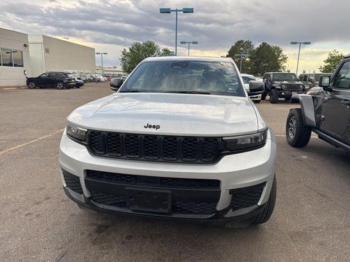 Silver Zynith 2024 Jeep Grand Cherokee L Laredo