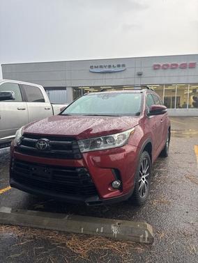 2018 Toyota Highlander SE