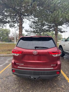 2018 Toyota Highlander SE