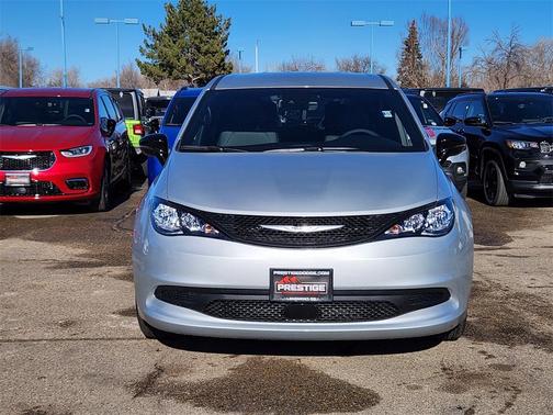 2026 Chrysler Voyager LX