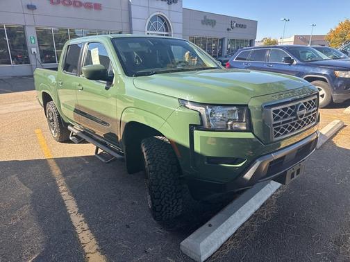 2022 Nissan Frontier SV