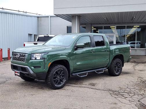 2022 Nissan Frontier SV