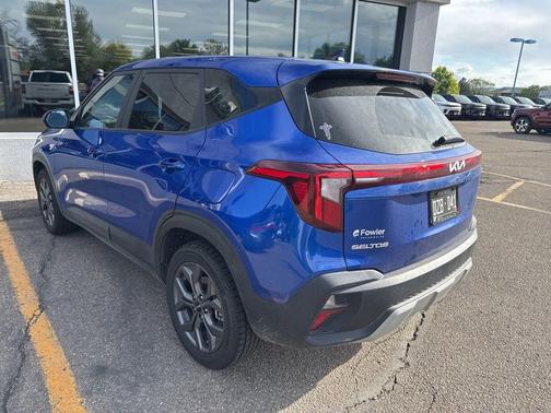 Neptune Blue 2024 Kia Seltos LX
