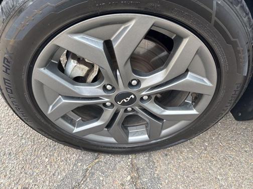 Neptune Blue 2024 Kia Seltos LX