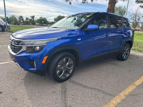 Neptune Blue 2024 Kia Seltos LX