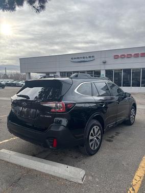 2021 Subaru Outback Base (CVT)
