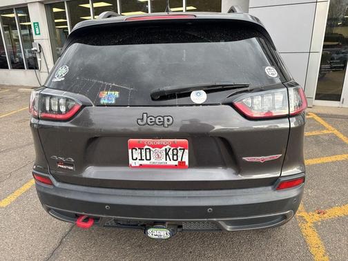 Granite Crystal Clearcoat Metallic 2020 Jeep Cherokee Trailhawk