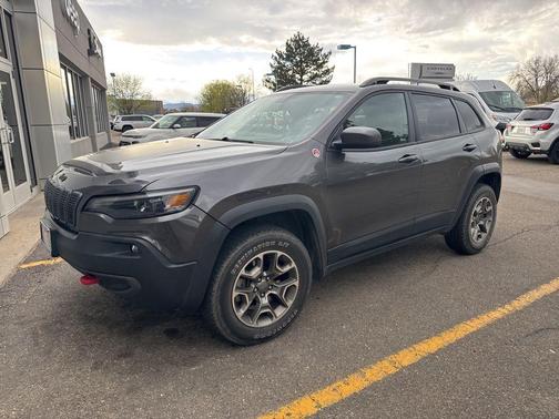 Granite Crystal Clearcoat Metallic 2020 Jeep Cherokee Trailhawk