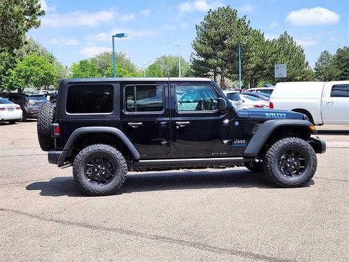 2025 Jeep Wrangler 4xe Sport