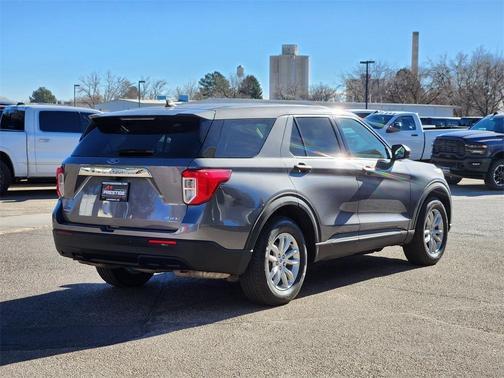 2021 Ford Explorer Base