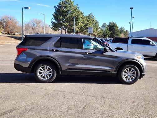 2021 Ford Explorer Base