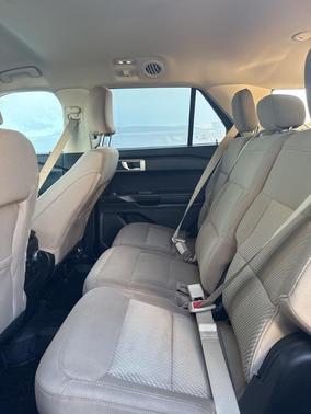 2021 Ford Explorer Base