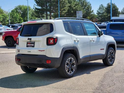 2023 Jeep Renegade Trailhawk