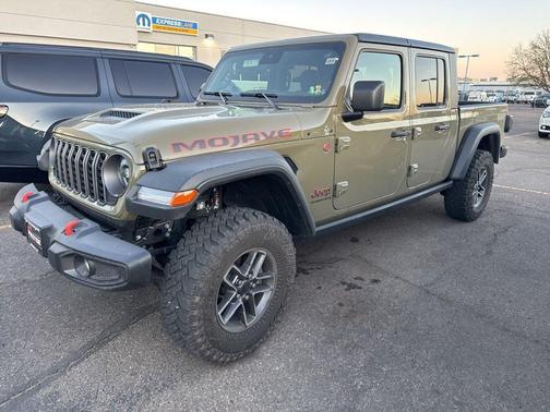 41 2025 Jeep Gladiator Mojave