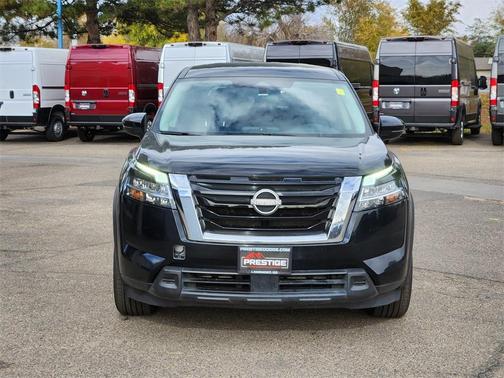 2022 Nissan Pathfinder S