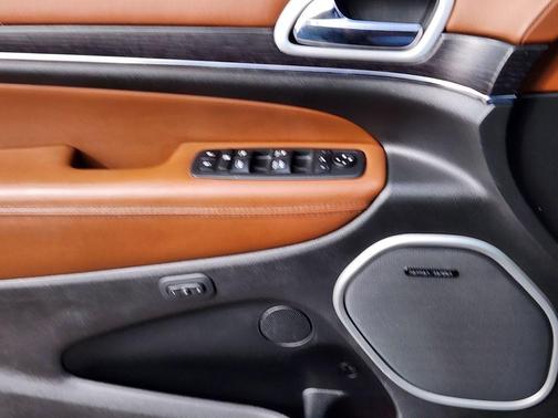 2018 Jeep Grand Cherokee Summit