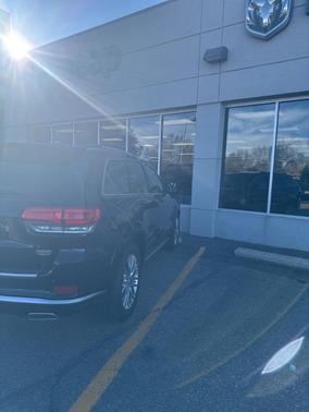 2018 Jeep Grand Cherokee Summit