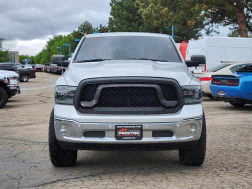 Bright Silver Clearcoat Metallic 2018 RAM 1500 Big Horn