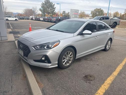 2019 Hyundai SONATA SE