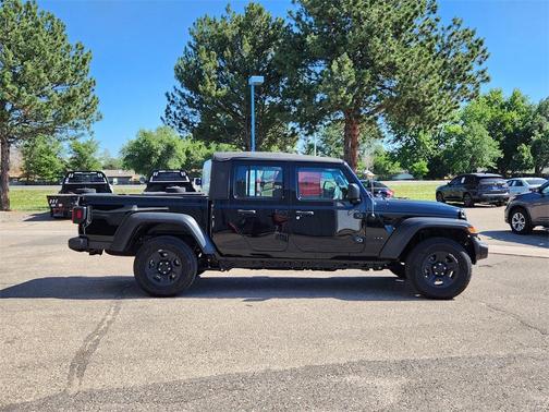 2020 Jeep Gladiator Sport