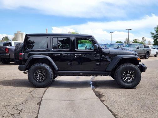Black Clearcoat 2026 Jeep Wrangler Moab 392