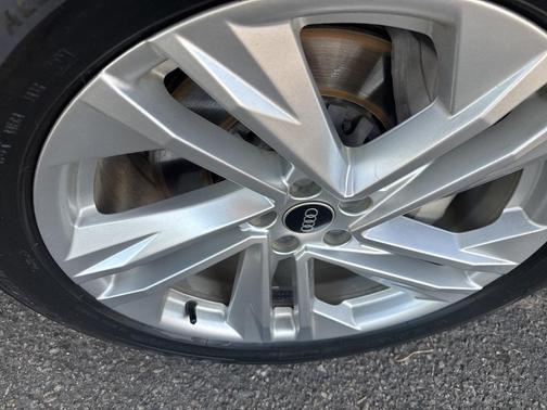 2021 Audi Q7 55 Premium Plus